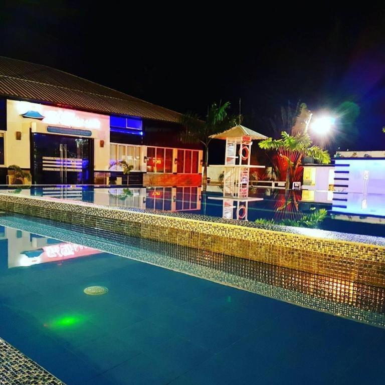 Hotel Dian Aparri Exterior photo